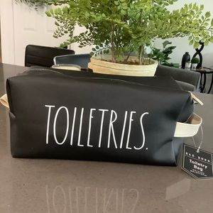 RaeDunn TOILETRIES Bag 10.5”x5”x5” PVC Polyester. Wipeable. Brand New